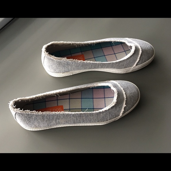 rocket dog canvas flats